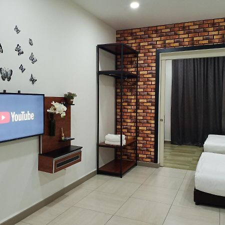 The Octagon Ipoh - Home Stay ภายนอก รูปภาพ