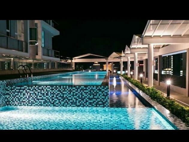 The Octagon Ipoh - Home Stay ภายนอก รูปภาพ